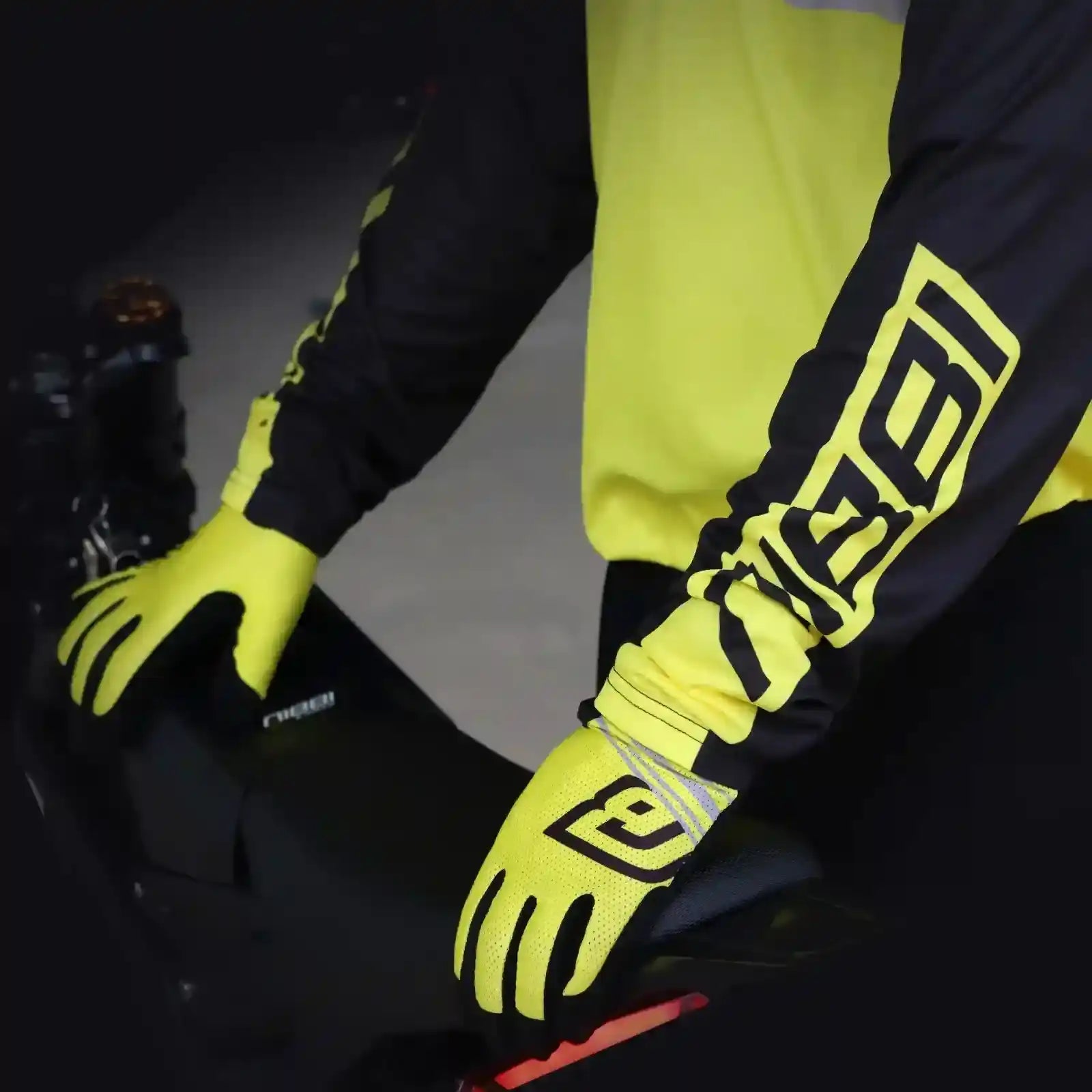 Gloves - Yellow